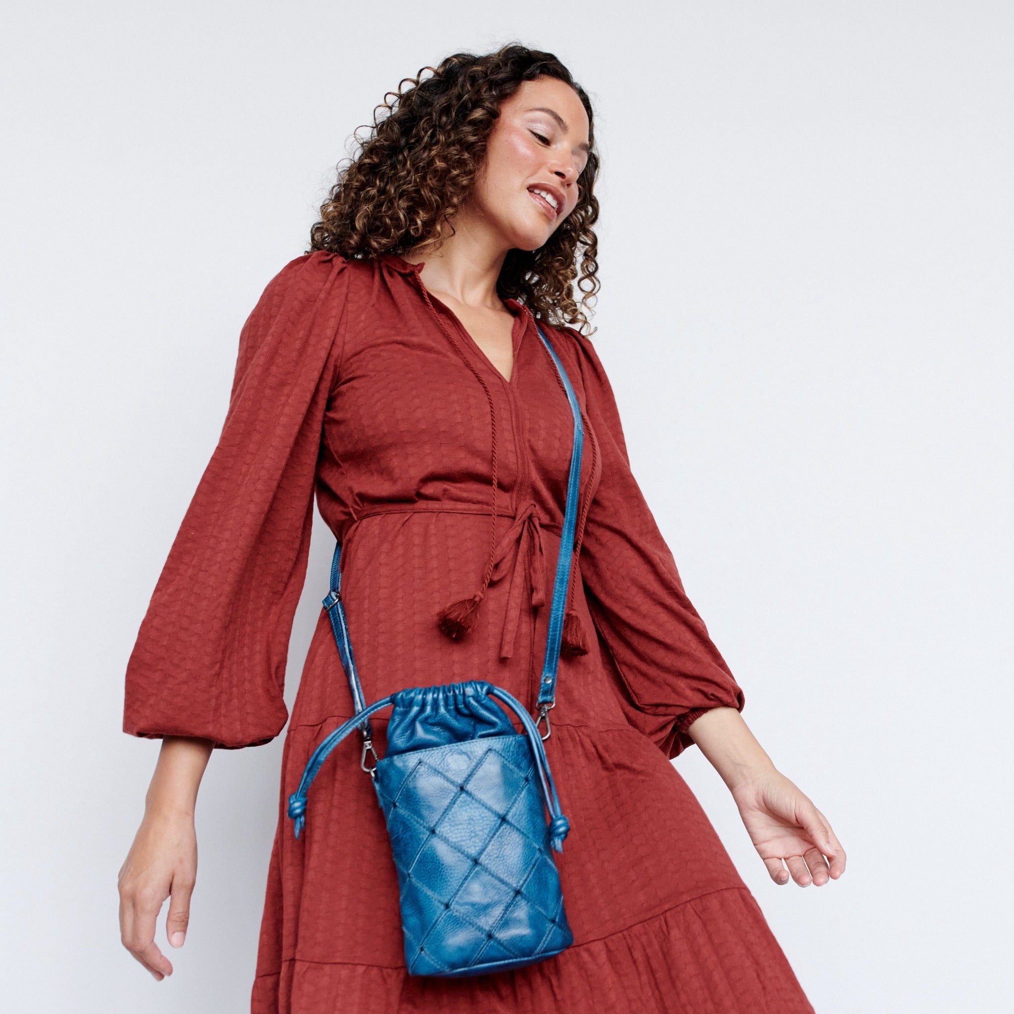 Payne Leather Crossbody Bag - Image 10