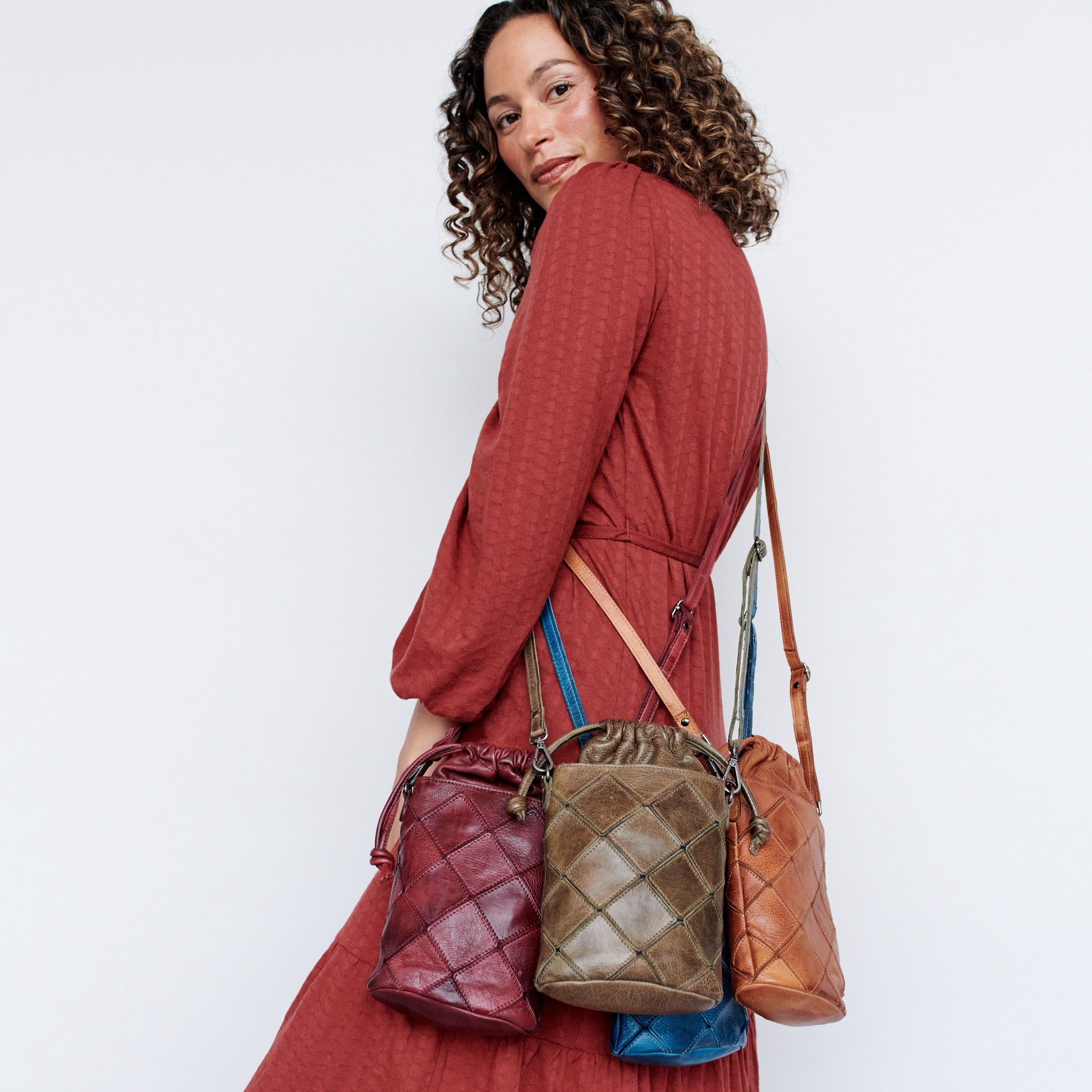 Payne Leather Crossbody Bag - Image 9