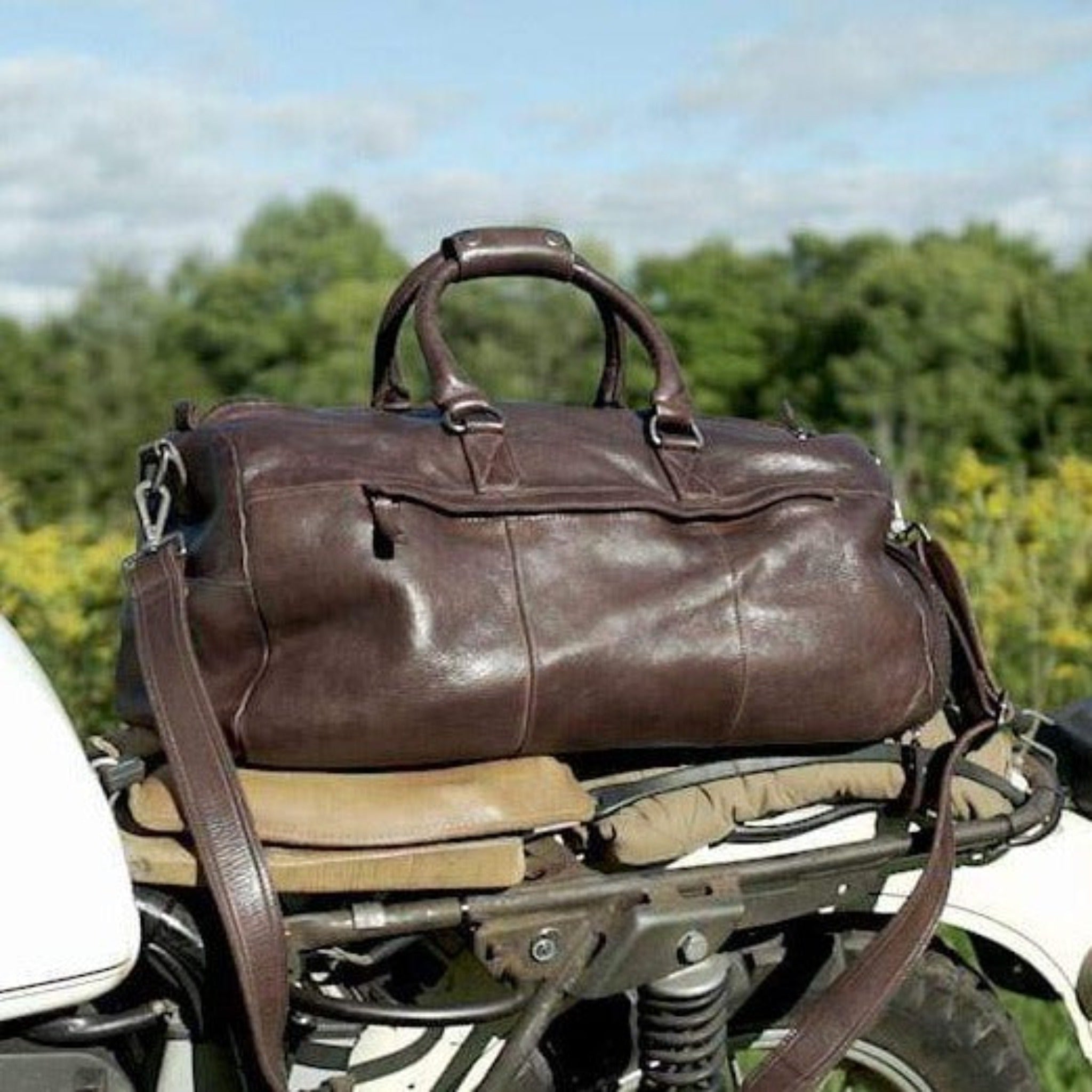 Charleston Leather Duffel Bag - Image 11